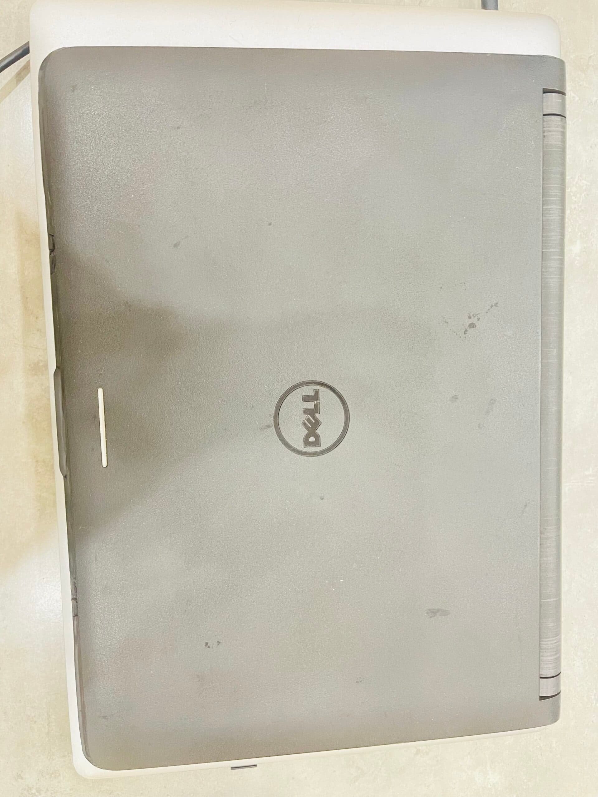 dell-latitude-3350-touch-5-scaled-1.jpg