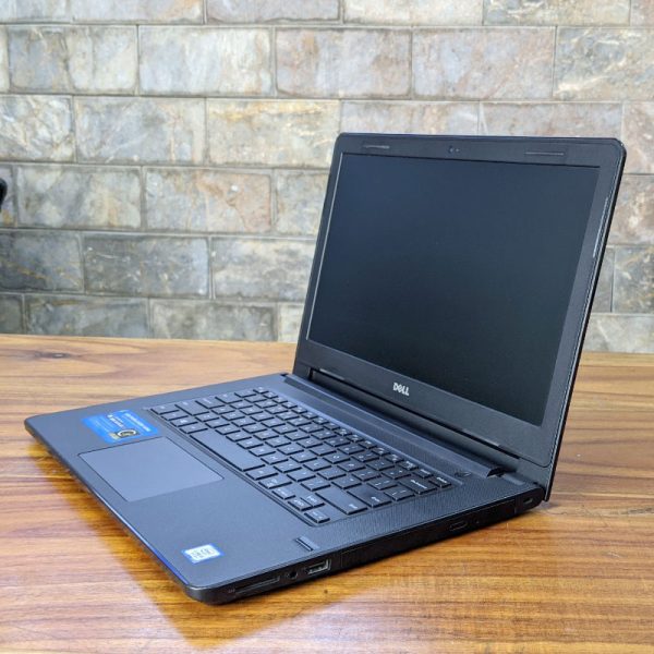 Dell Vostro 14-3468 / Core i5-7200U / 4GB / HDD 500GB / 14inch HD