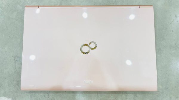 Fujitsu AH40 / AMD E1-2100 / 4GB / SSD 128GB / 15.6inch HD